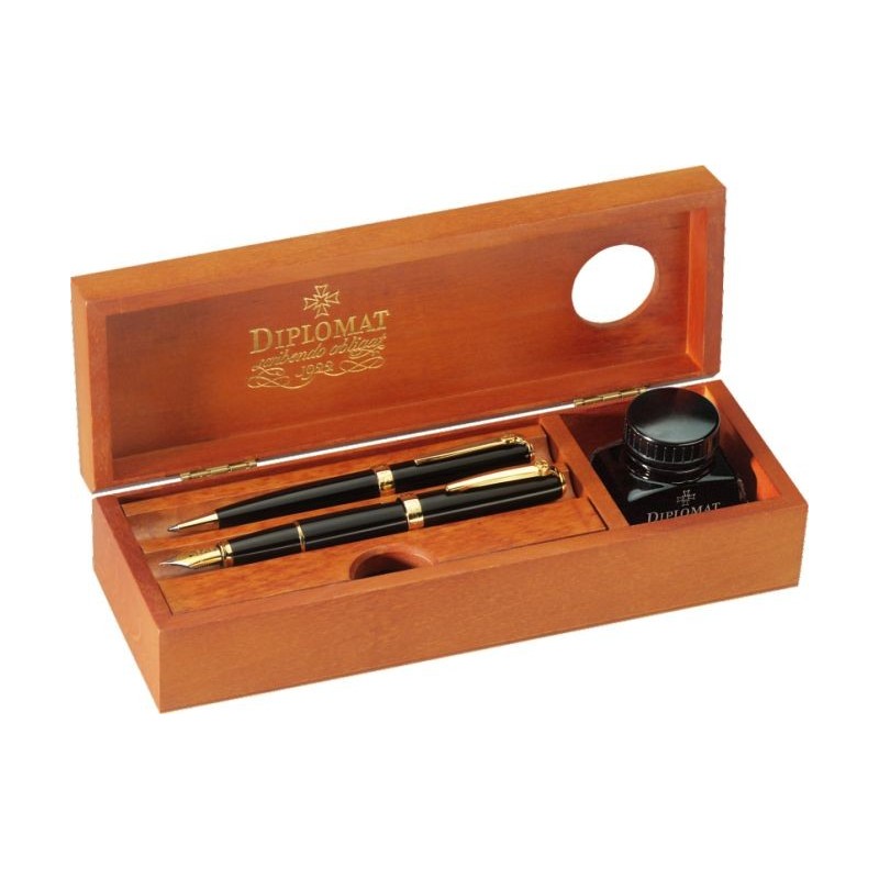 Cutie din lemn pentru instrumente de scris, calimara inclusa, DIPLOMAT - cherry wood