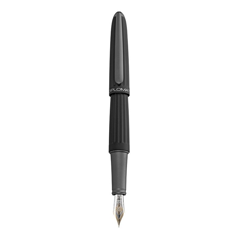 DIPLOMAT Aero Black - stilou cu penita M, aurita 14kt.